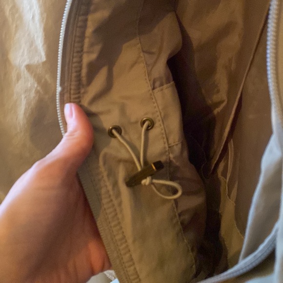 Reitmans raincoat with removable zipper hoodie - Picture 2 of 2